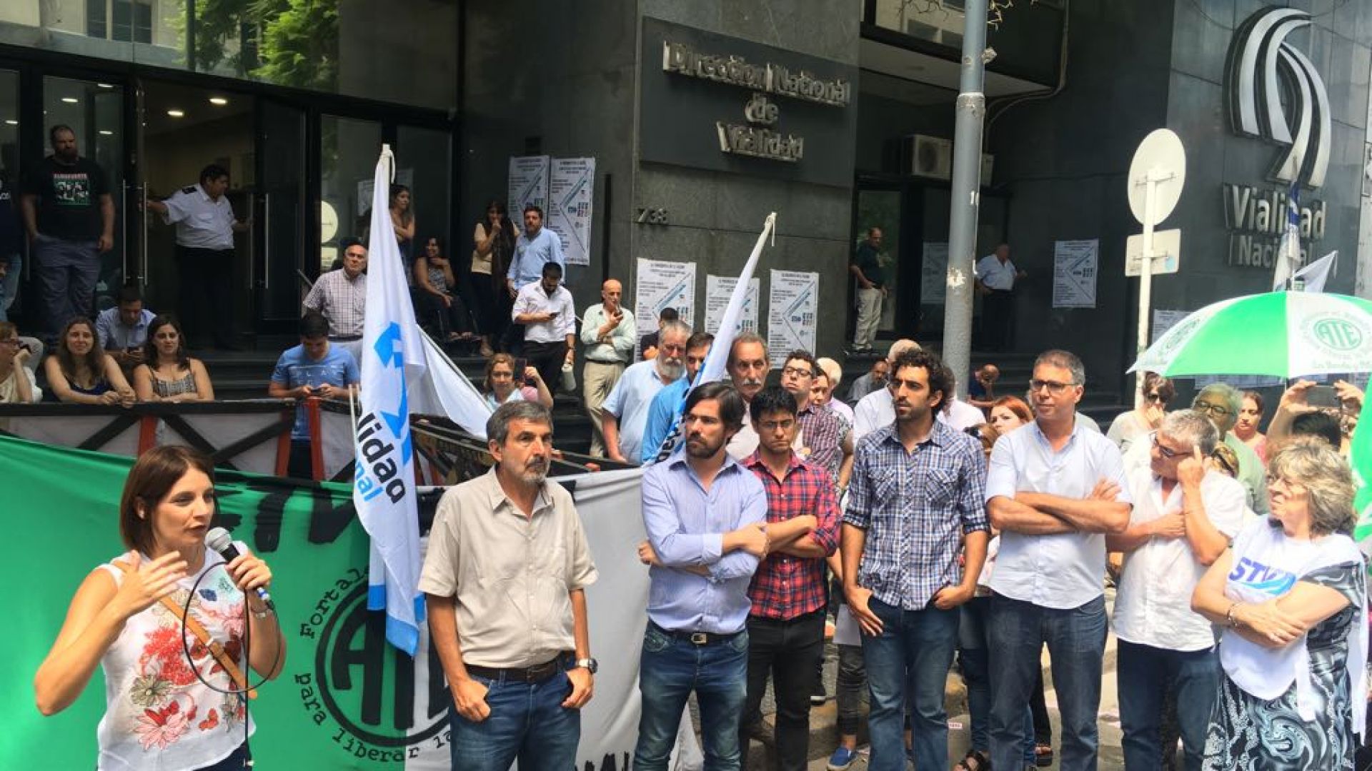 María del Carmen Burgos: “Las escuelas no se cierran, la educación no se negocia”